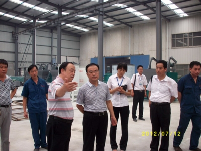 2012.7.12日李國(guó)忠教授到我公司參觀考察、指導(dǎo)工作